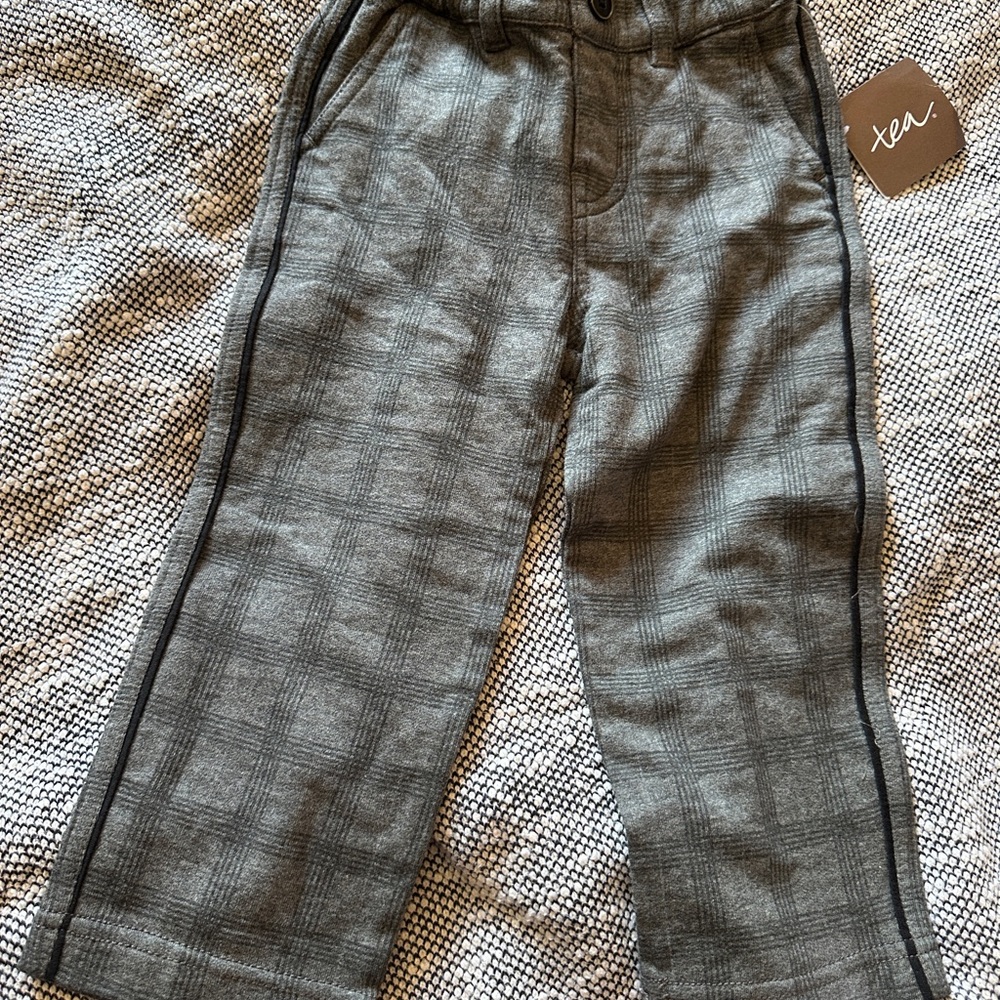 Boys %100 cotton dress pant plaided size 18-24 gray plaided Nordstrom